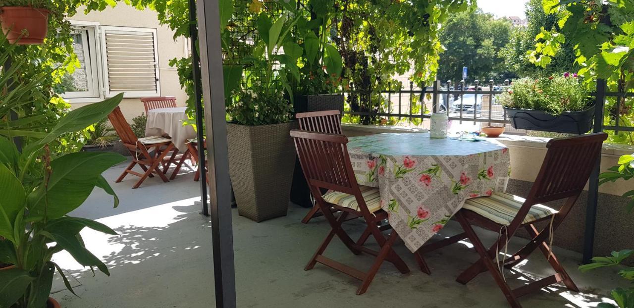 Apartments Dalia House Hvar Town Bagian luar foto