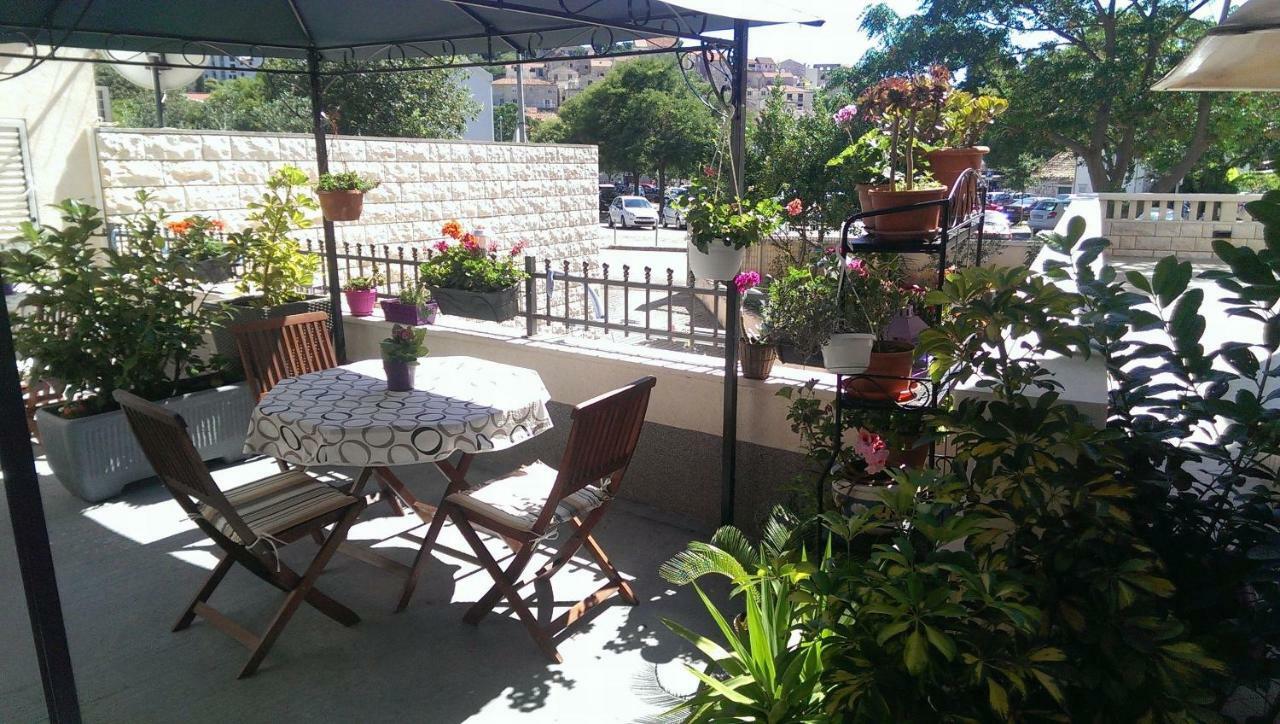 Apartments Dalia House Hvar Town Bagian luar foto